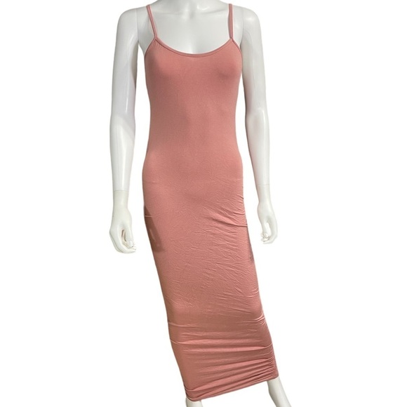 Pink Ruched Spaghetti Strap Dress
New - Picture 2 of 7